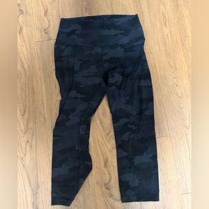 Capri Camo Lululemon Leggings - image 1